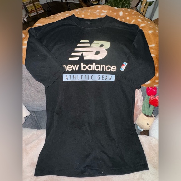 New balance field day crew fleece dress size-Medium
Never worn but tags removed - Picture 2 of 7